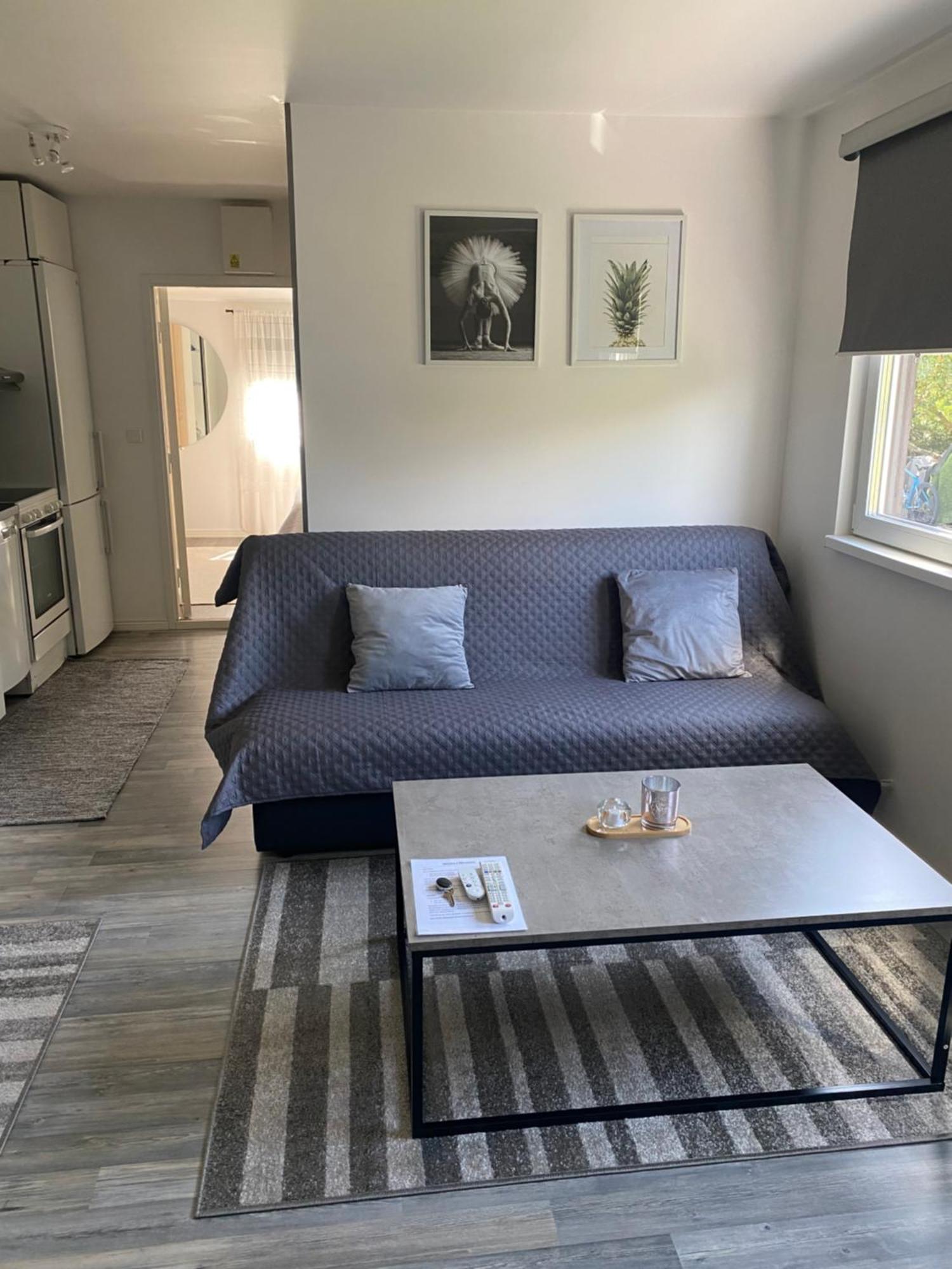 Videdal Apartment 2 Rooms - Own Entrance & Free Parking Malmö Esterno foto